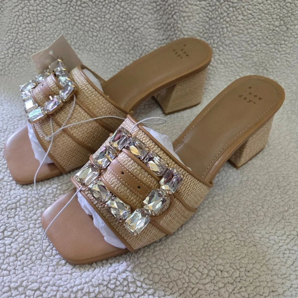 A New Day Kathleen Heels Beige Woven Rhinestone Buckle Block Heel Sandals 9